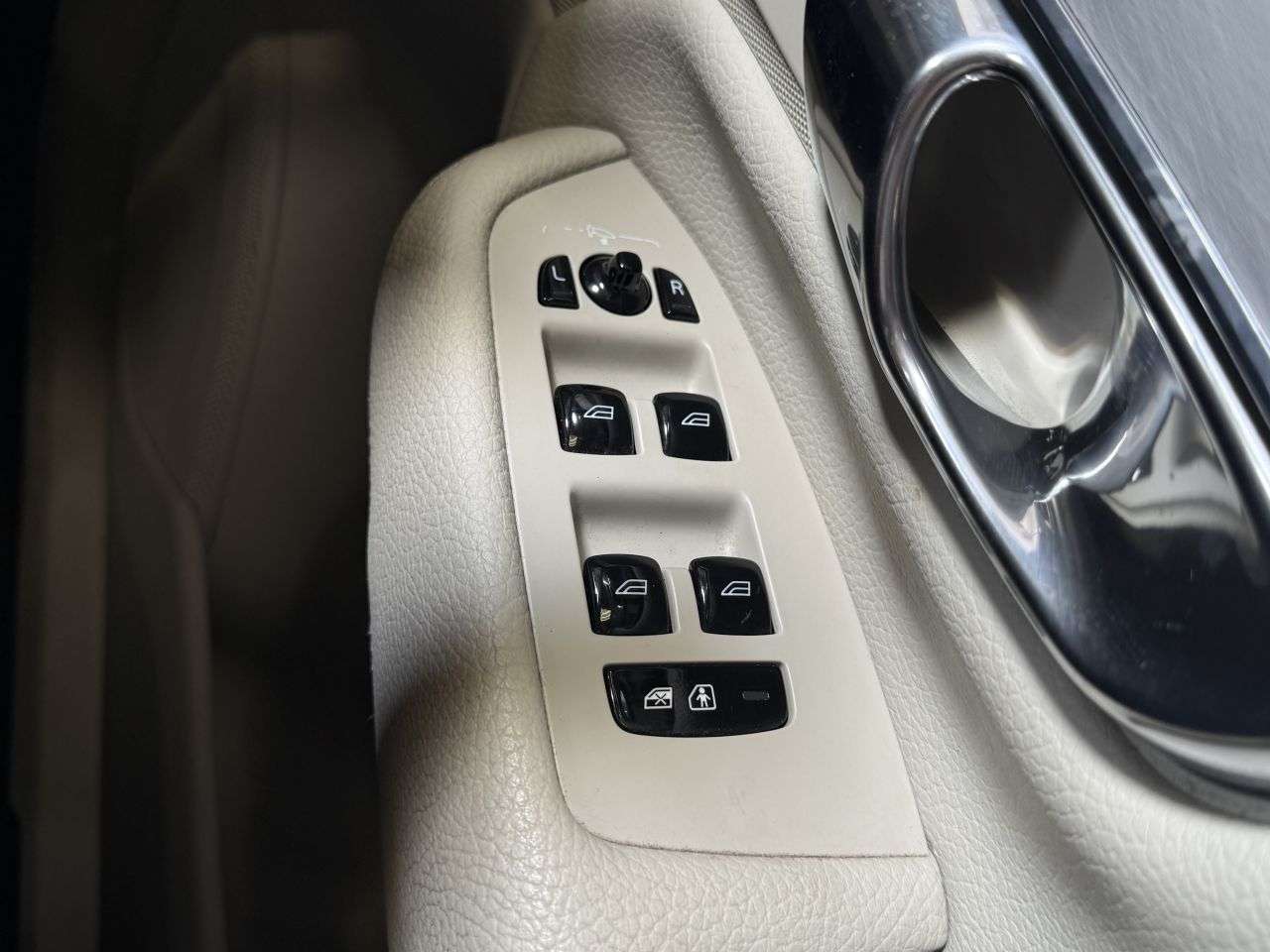 2016 VOLVO XC90 2016 VOLVO XC90