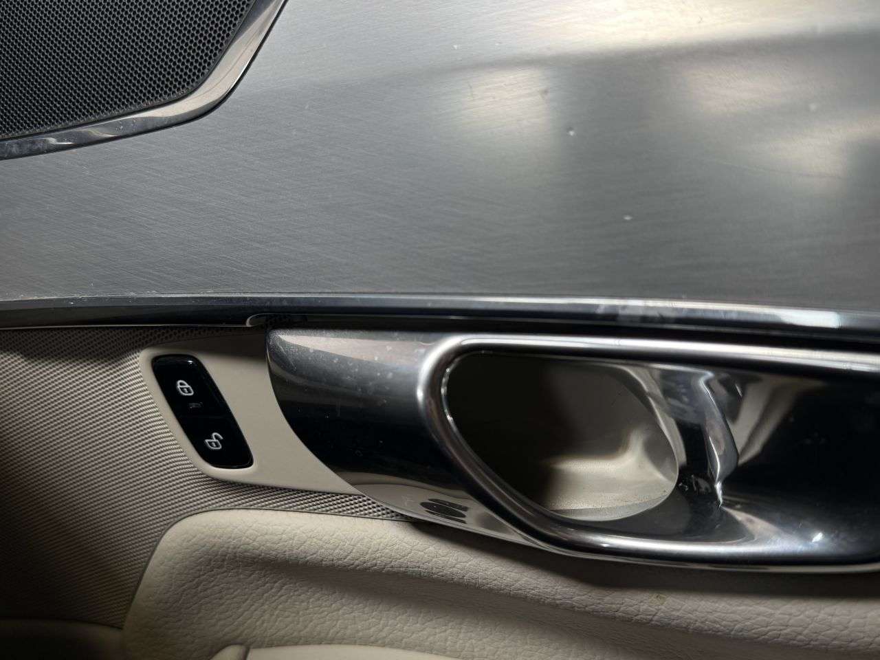 2016 VOLVO XC90 2016 VOLVO XC90