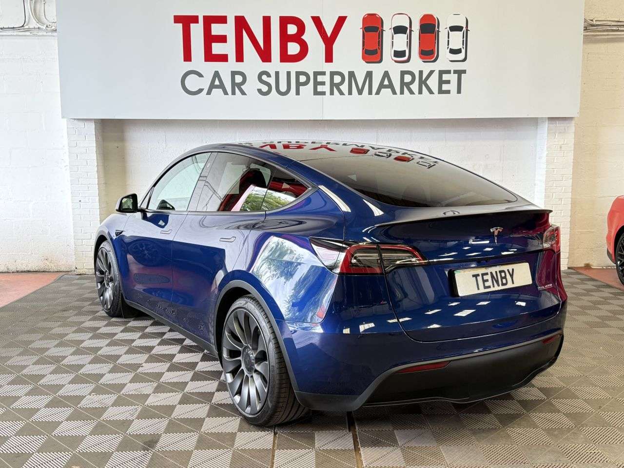 2023 TESLA MODEL Y 2023 TESLA MODEL Y