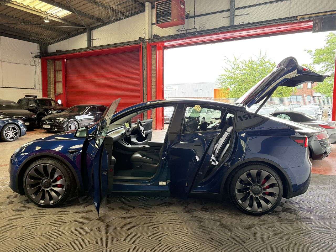 2023 TESLA MODEL Y 2023 TESLA MODEL Y