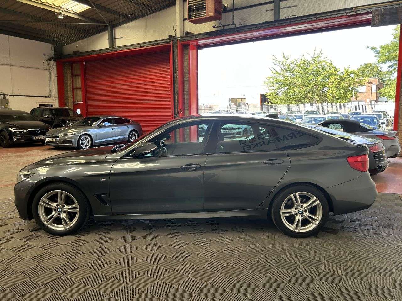 2017 BMW 3 SERIES GRAN TURISMO 2017 BMW 3 SERIES GRAN TURISMO