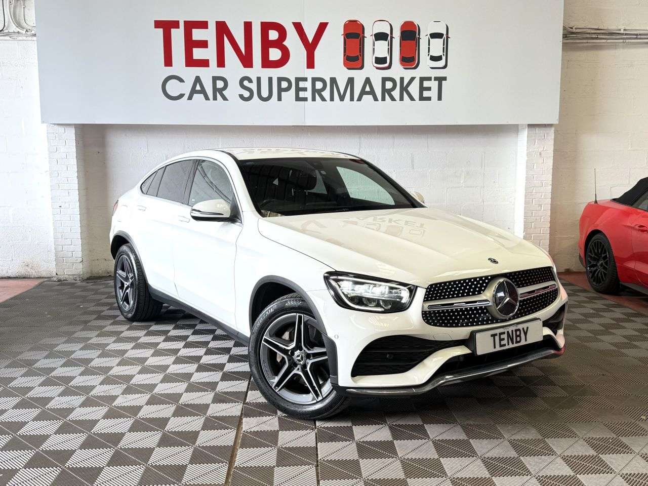 A 2019 MERCEDES-BENZ GLC 2.0 GLC220d AMG Line Coupe 5dr Diesel G-Tronic+ 4MATIC Euro 6 (s/s) (194 ps A 2019 MERCEDES-BENZ GLC 2.0 GLC220d AMG Line Coupe 5dr Diesel G-Tronic+ 4MATIC Euro 6 (s/s) (194 ps