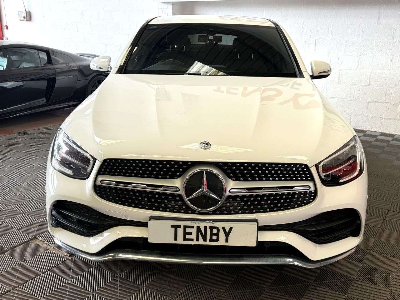 A 2019 MERCEDES-BENZ GLC 2.0 GLC220d AMG Line Coupe 5dr Diesel G-Tronic+ 4MATIC Euro 6 (s/s) (194 ps A 2019 MERCEDES-BENZ GLC 2.0 GLC220d AMG Line Coupe 5dr Diesel G-Tronic+ 4MATIC Euro 6 (s/s) (194 ps