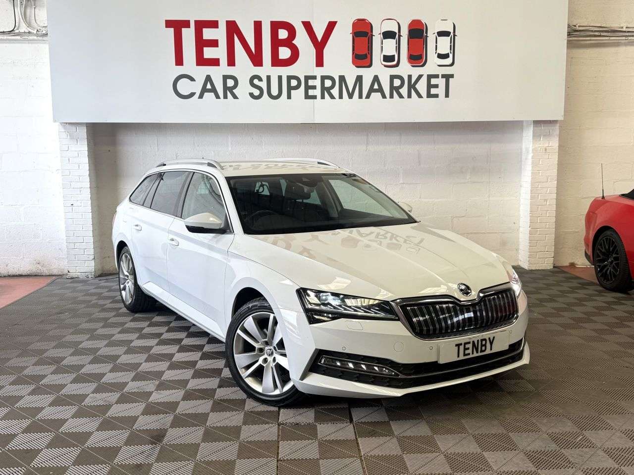 A 2021 SKODA SUPERB 1.4 TSI iV 13kWh SE L Estate 5dr Petrol Plug-in Hybrid DSG Euro 6 (s/s) (21 A 2021 SKODA SUPERB 1.4 TSI iV 13kWh SE L Estate 5dr Petrol Plug-in Hybrid DSG Euro 6 (s/s) (21