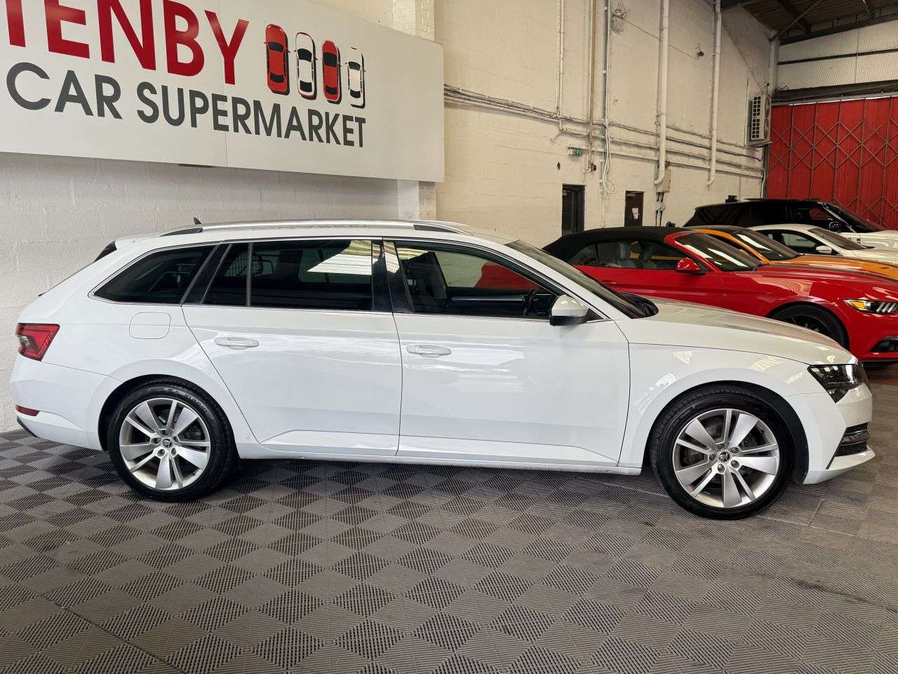 2021 SKODA SUPERB 2021 SKODA SUPERB