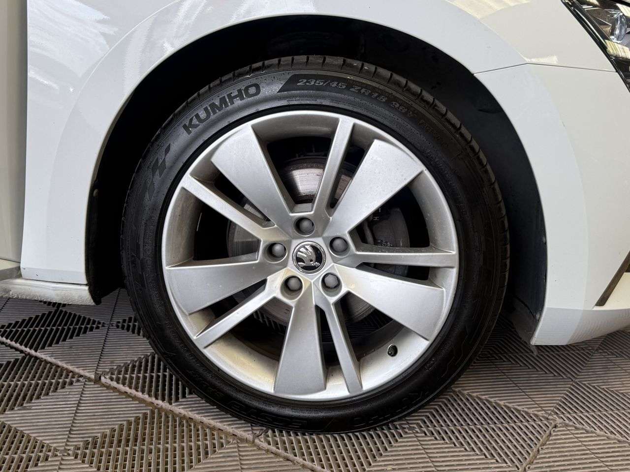 2021 SKODA SUPERB 2021 SKODA SUPERB
