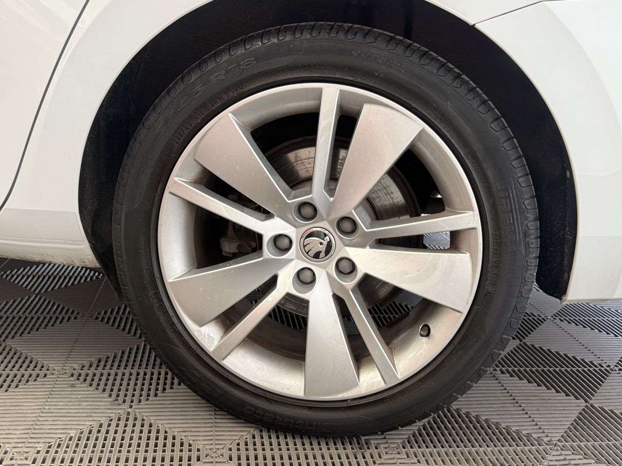 2021 SKODA SUPERB 2021 SKODA SUPERB