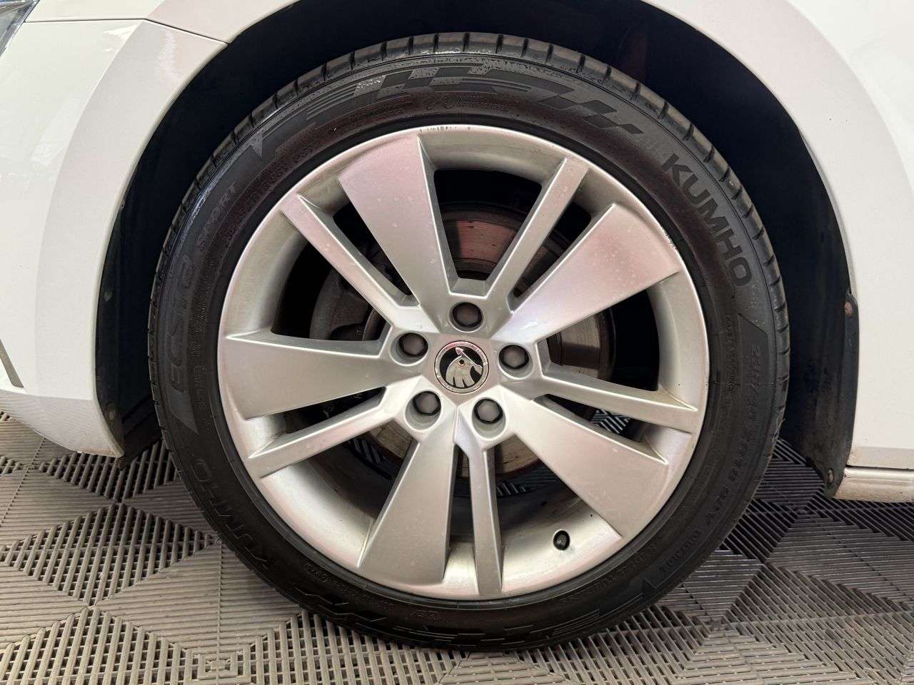 2021 SKODA SUPERB 2021 SKODA SUPERB