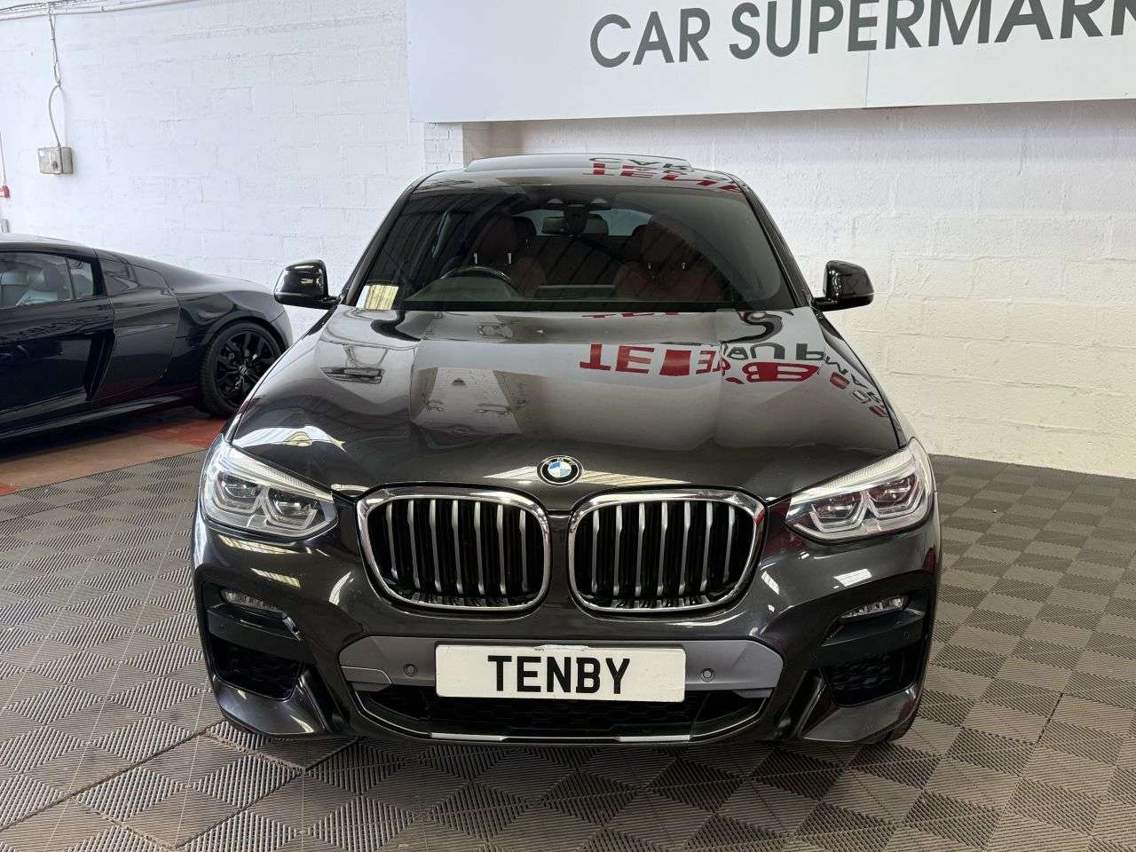 A 2019 BMW X4 3.0 30d M Sport X SUV 5dr Diesel Auto xDrive Euro 6 (s/s) (265 ps) REV CAM+ A 2019 BMW X4 3.0 30d M Sport X SUV 5dr Diesel Auto xDrive Euro 6 (s/s) (265 ps) REV CAM+