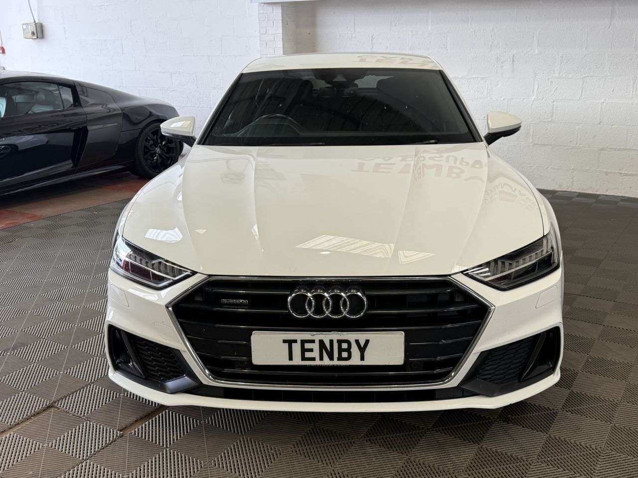 A 2018 AUDI A7 3.0 TDI V6 50 S line Sportback 5dr Diesel Tiptronic quattro Euro 6 (s/s) (2 A 2018 AUDI A7 3.0 TDI V6 50 S line Sportback 5dr Diesel Tiptronic quattro Euro 6 (s/s) (2
