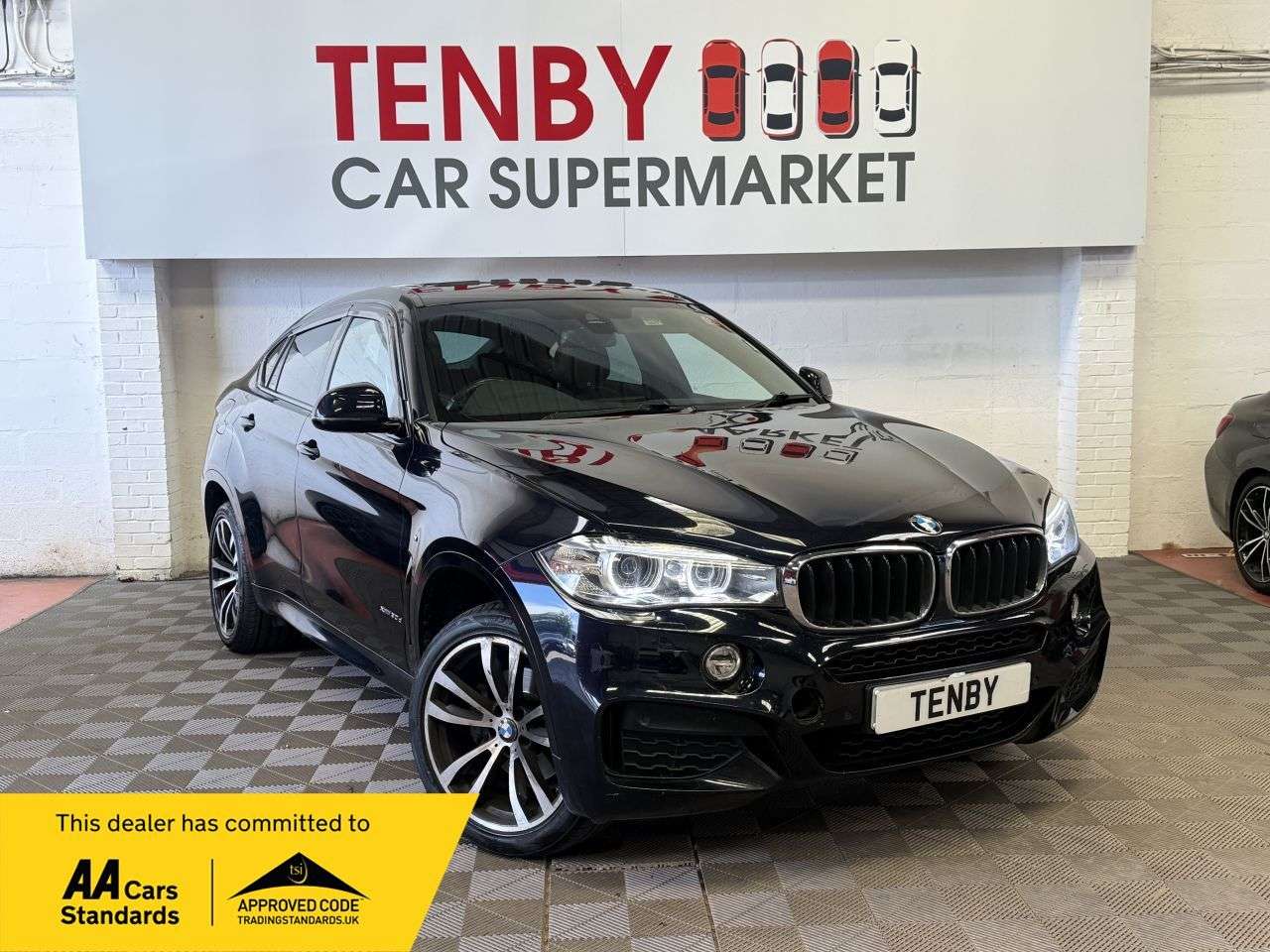 A 2017 BMW X6 3.0 30d M Sport SUV 5dr Diesel Auto xDrive Euro 6 (s/s) (258 ps) A 2017 BMW X6 3.0 30d M Sport SUV 5dr Diesel Auto xDrive Euro 6 (s/s) (258 ps)