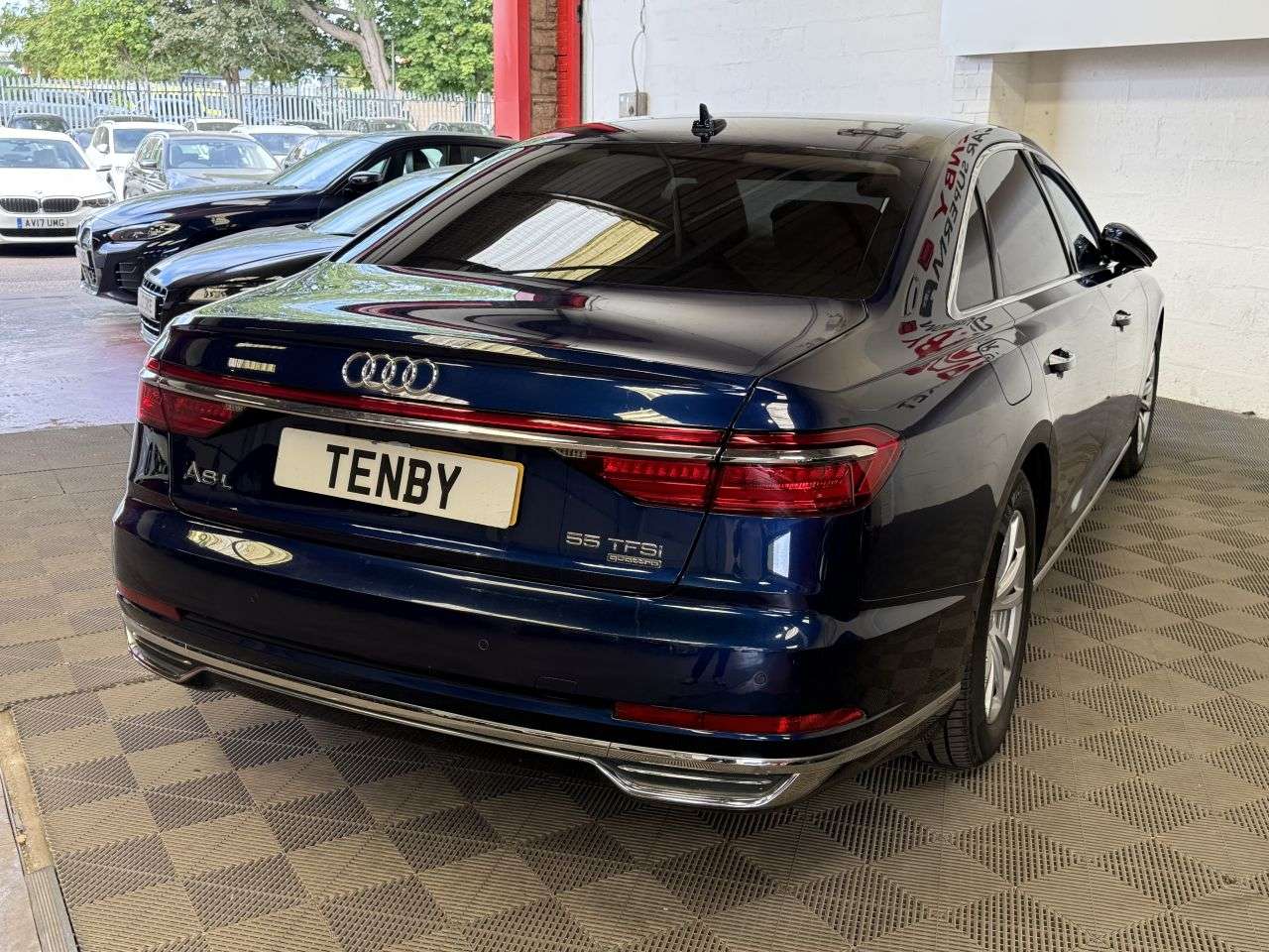 2018 AUDI A8 2018 AUDI A8
