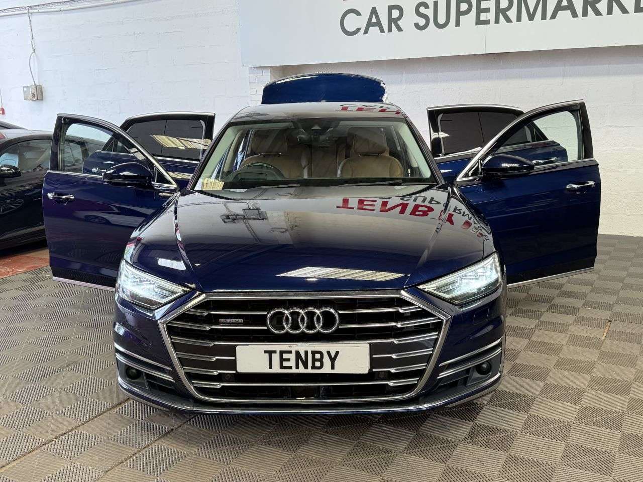 2018 AUDI A8 2018 AUDI A8