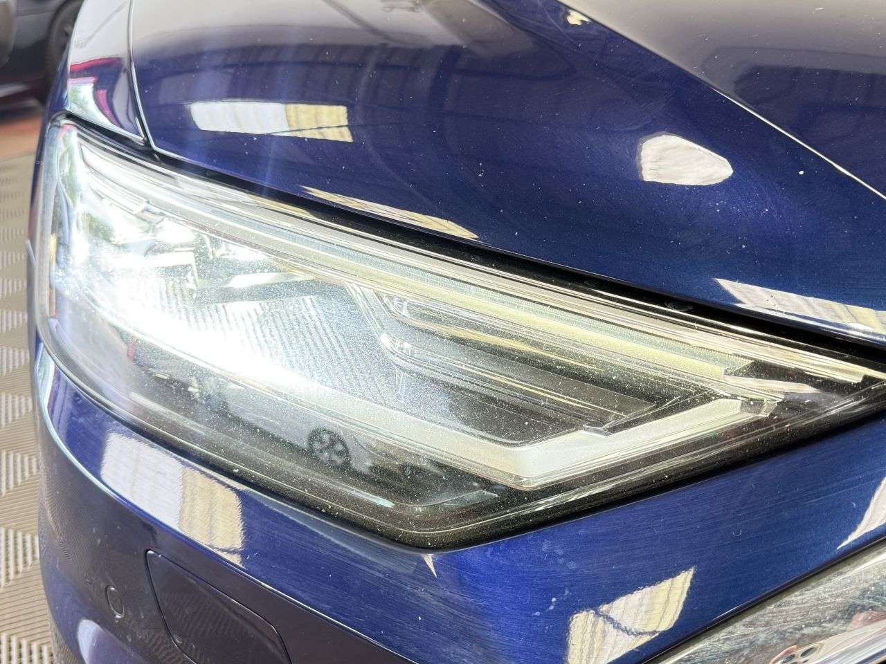 2018 AUDI A8 2018 AUDI A8