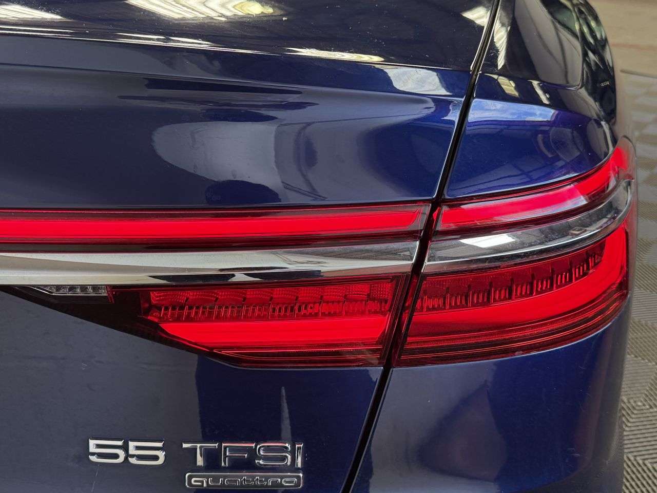 2018 AUDI A8 2018 AUDI A8