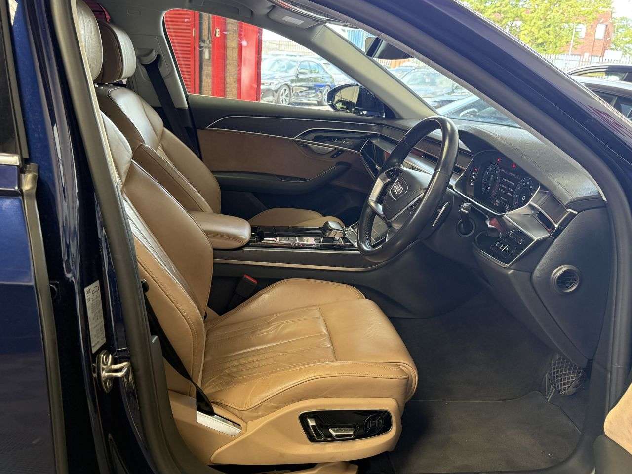 2018 AUDI A8 2018 AUDI A8