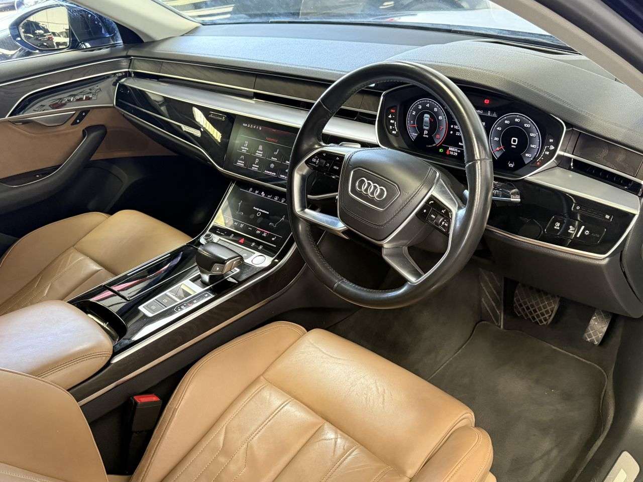 2018 AUDI A8 2018 AUDI A8
