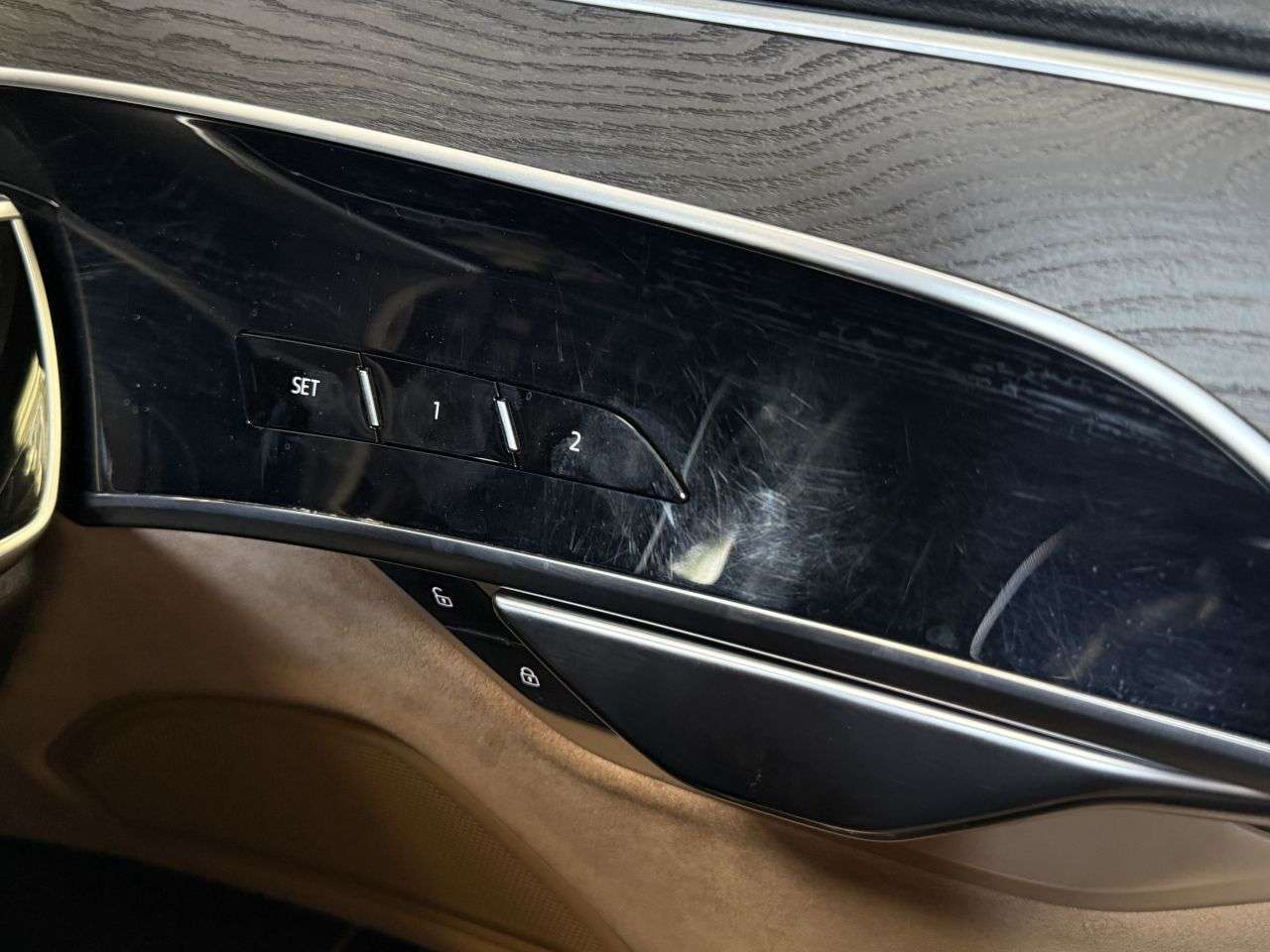 2018 AUDI A8 2018 AUDI A8