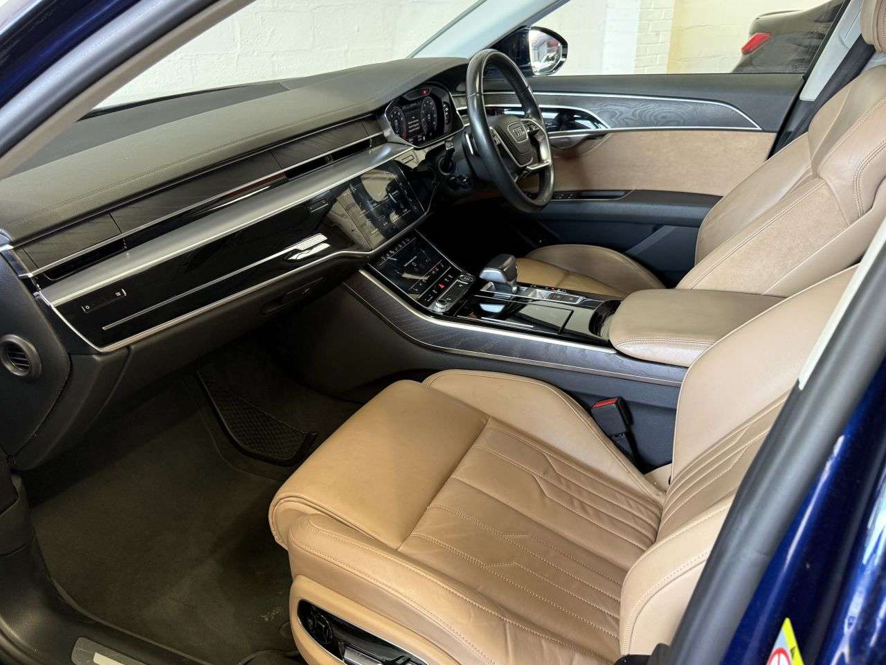 2018 AUDI A8 2018 AUDI A8