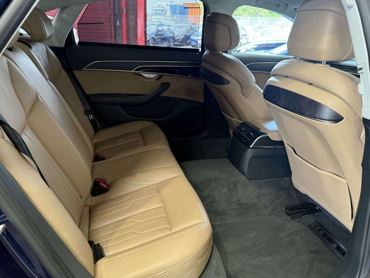 2018 AUDI A8 2018 AUDI A8