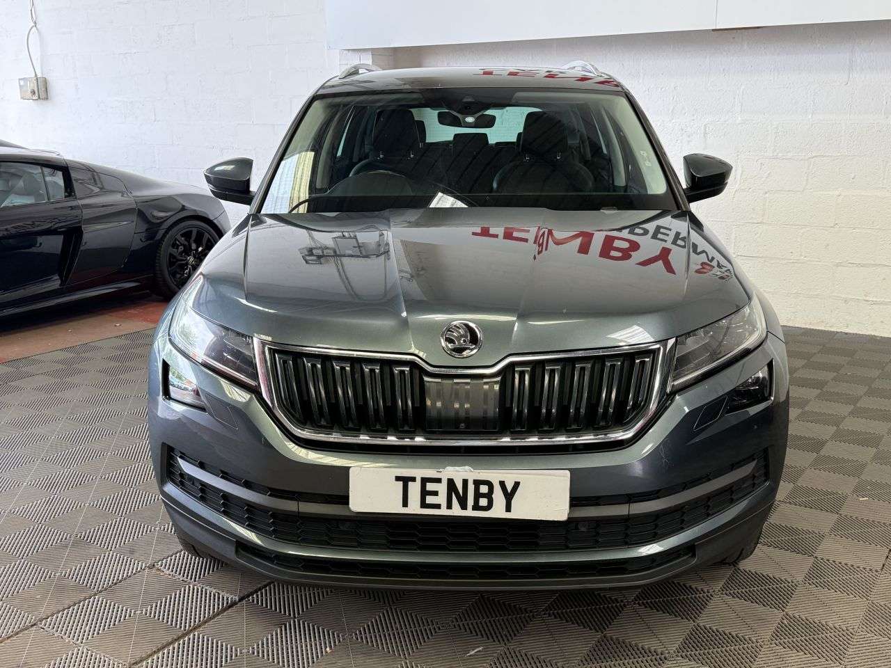 A 2017 SKODA KODIAQ 2.0 TDI Edition SUV 5dr Diesel DSG Euro 6 (s/s) (7 Seat) (150 ps) A 2017 SKODA KODIAQ 2.0 TDI Edition SUV 5dr Diesel DSG Euro 6 (s/s) (7 Seat) (150 ps)