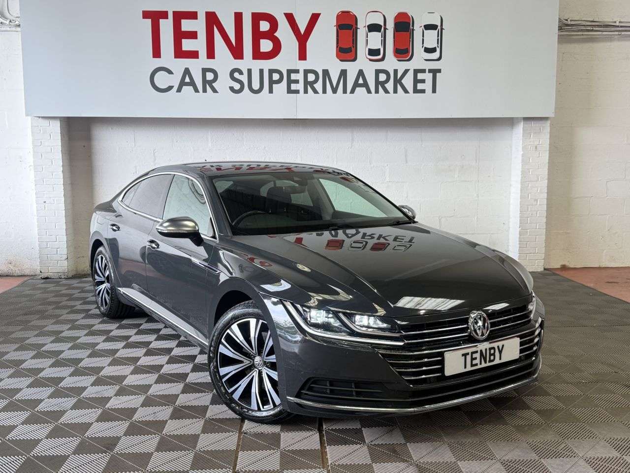 A 2019 VOLKSWAGEN ARTEON 1.5 TSI EVO Elegance Fastback 5dr Petrol DSG Euro 6 (s/s) (150 ps) A 2019 VOLKSWAGEN ARTEON 1.5 TSI EVO Elegance Fastback 5dr Petrol DSG Euro 6 (s/s) (150 ps)