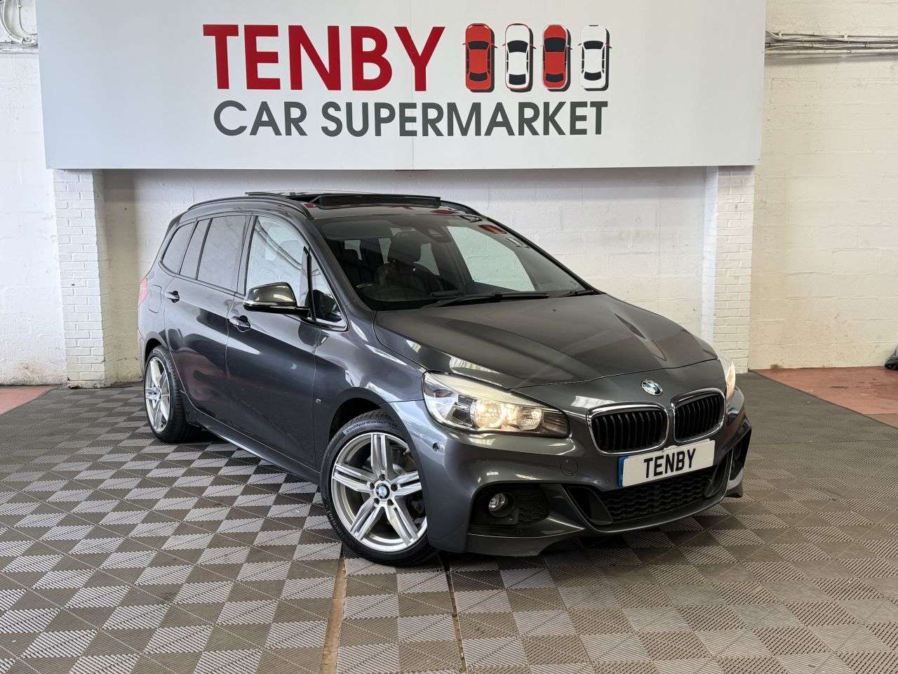 A 2016 BMW 2 SERIES GRAN TOURER 2.0 220d M Sport MPV 5dr Diesel Auto xDrive Euro 6 (s/s) (190 ps) FHTD SEAT A 2016 BMW 2 SERIES GRAN TOURER 2.0 220d M Sport MPV 5dr Diesel Auto xDrive Euro 6 (s/s) (190 ps) FHTD SEAT