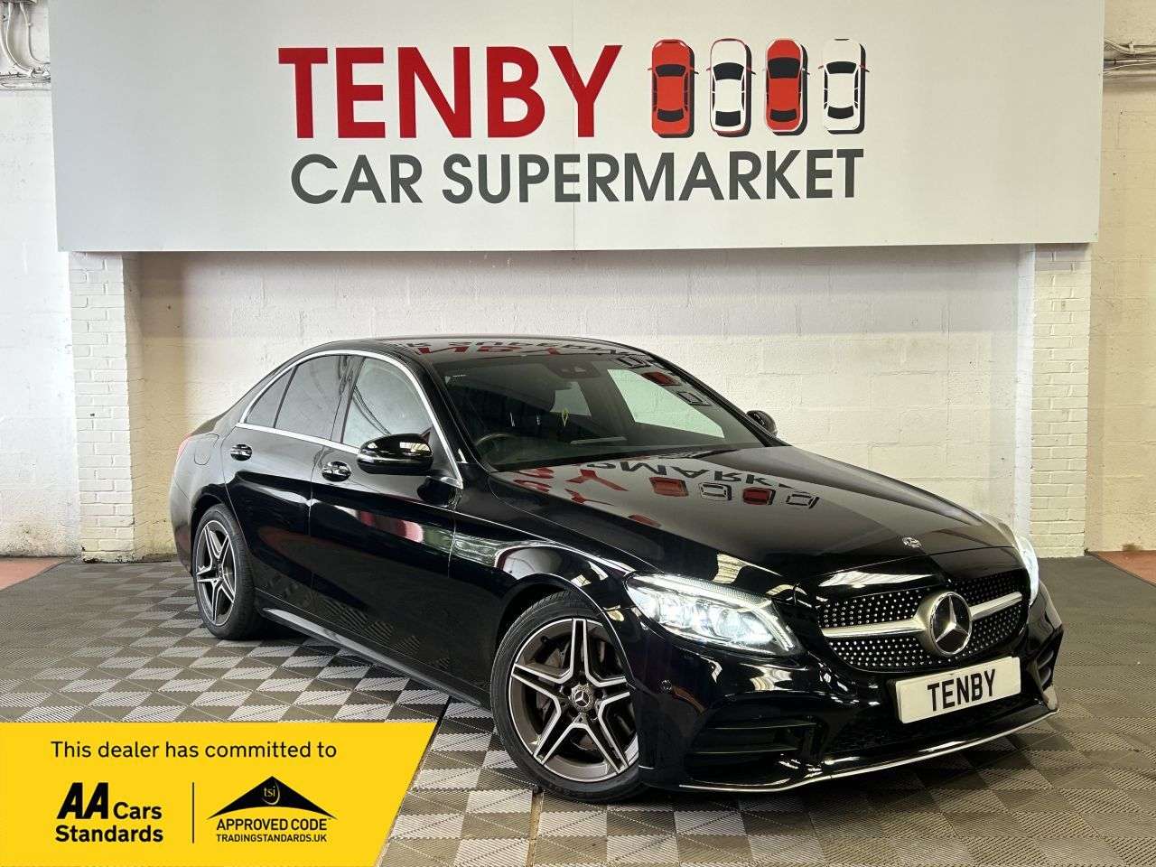 A 2020 MERCEDES-BENZ C CLASS 2.0 C300d AMG Line Edition Saloon 4dr Diesel G-Tronic+ Euro 6 (s/s) (245 ps A 2020 MERCEDES-BENZ C CLASS 2.0 C300d AMG Line Edition Saloon 4dr Diesel G-Tronic+ Euro 6 (s/s) (245 ps