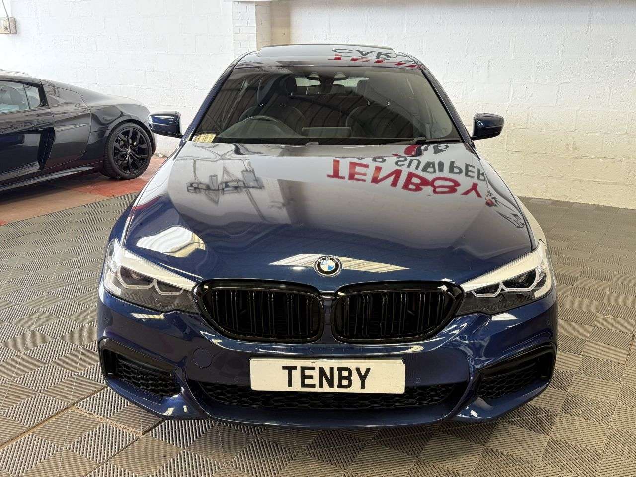 A 2018 BMW 5 SERIES 2.0 530e 9.2kWh M Sport Saloon 4dr Petrol Plug-in Hybrid Auto Euro 6 (s/s) A 2018 BMW 5 SERIES 2.0 530e 9.2kWh M Sport Saloon 4dr Petrol Plug-in Hybrid Auto Euro 6 (s/s)