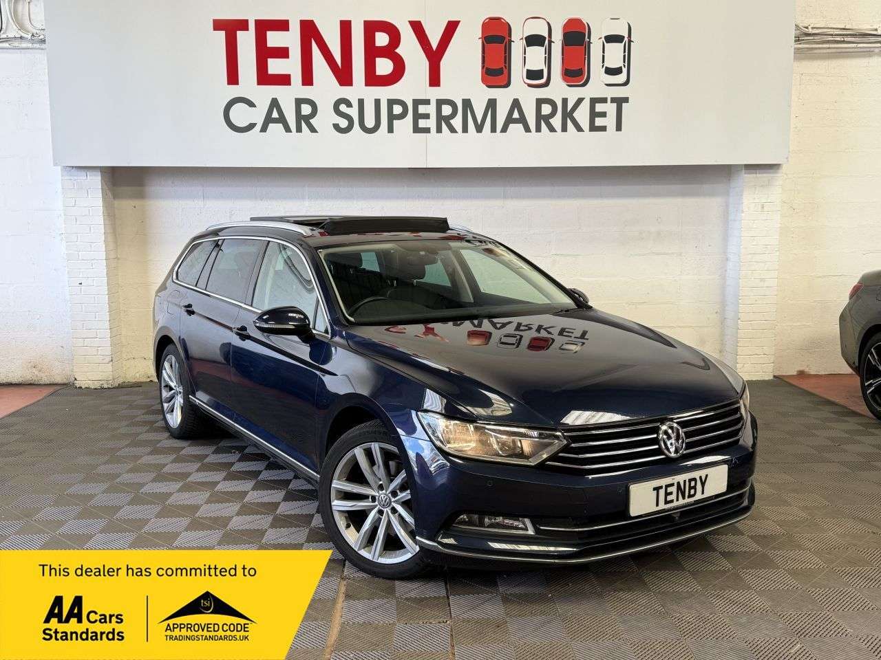 A 2016 VOLKSWAGEN PASSAT 2.0 TDI BlueMotion Tech GT Estate 5dr Diesel DSG Euro 6 (s/s) (150 ps) FHTD A 2016 VOLKSWAGEN PASSAT 2.0 TDI BlueMotion Tech GT Estate 5dr Diesel DSG Euro 6 (s/s) (150 ps) FHTD