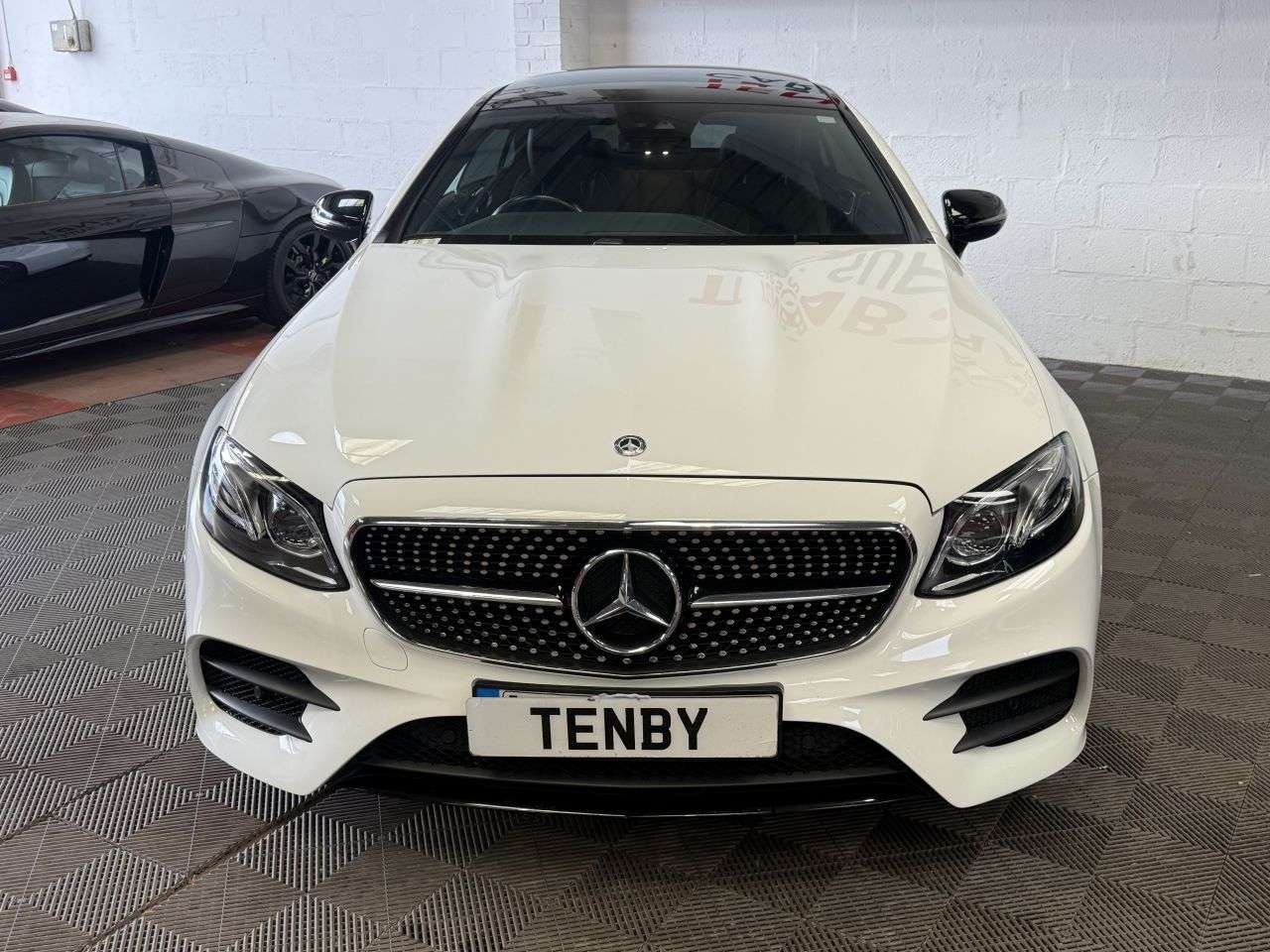 A 2018 MERCEDES-BENZ E CLASS 2.0 E220d AMG Line (Premium Plus) Coupe 2dr Diesel G-Tronic+ Euro 6 (s/s) ( A 2018 MERCEDES-BENZ E CLASS 2.0 E220d AMG Line (Premium Plus) Coupe 2dr Diesel G-Tronic+ Euro 6 (s/s) (