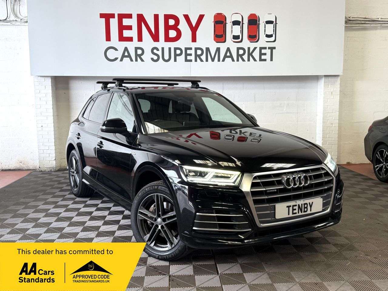 A 2017 AUDI Q5 2.0 TDI S line SUV 5dr Diesel S Tronic quattro Euro 6 (s/s) (190 ps) DIGI D A 2017 AUDI Q5 2.0 TDI S line SUV 5dr Diesel S Tronic quattro Euro 6 (s/s) (190 ps) DIGI D