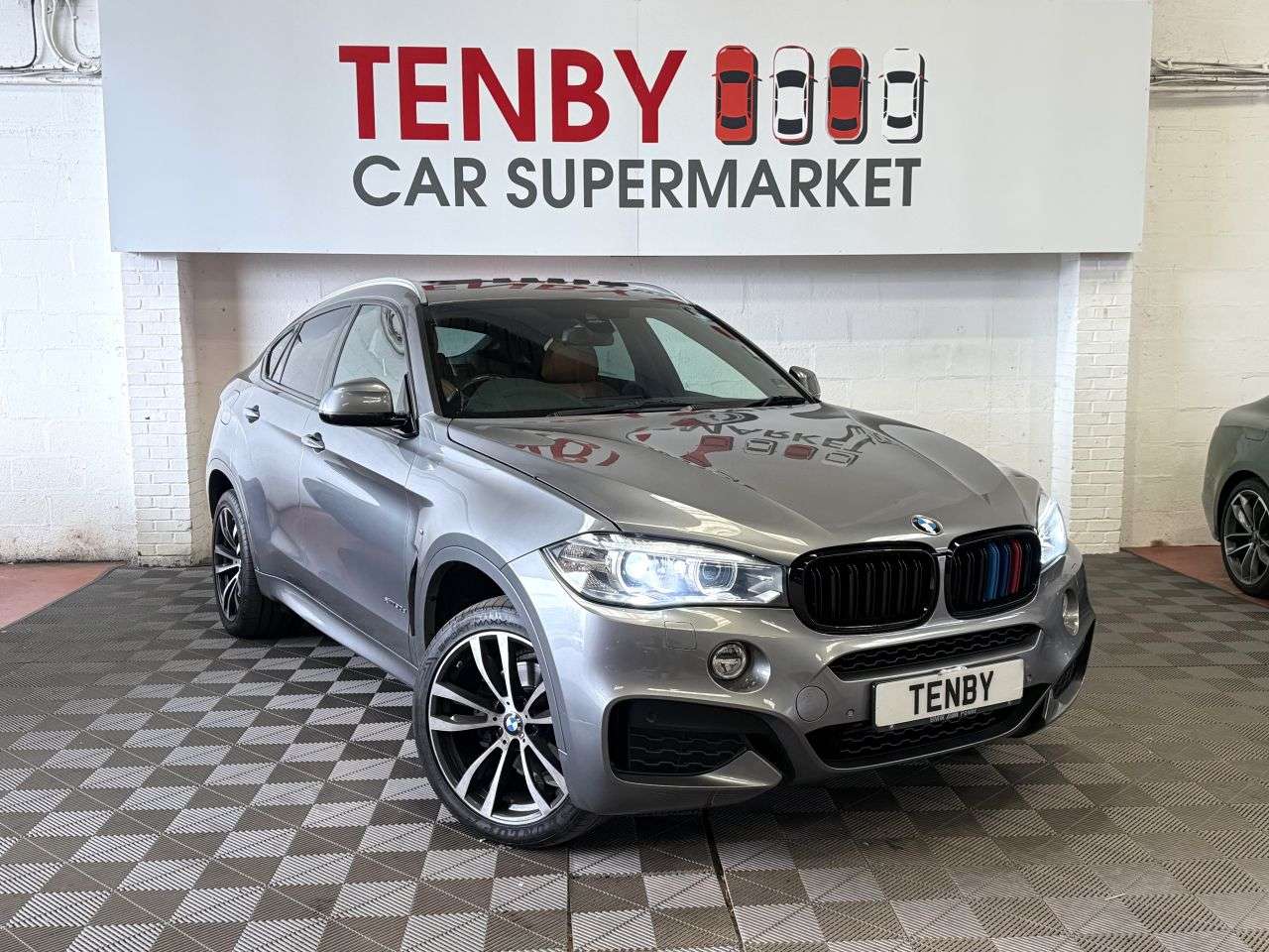 A 2016 BMW X6 3.0 30d M Sport SUV 5dr Diesel Auto xDrive Euro 6 (s/s) (258 ps) FHTD SEATS A 2016 BMW X6 3.0 30d M Sport SUV 5dr Diesel Auto xDrive Euro 6 (s/s) (258 ps) FHTD SEATS