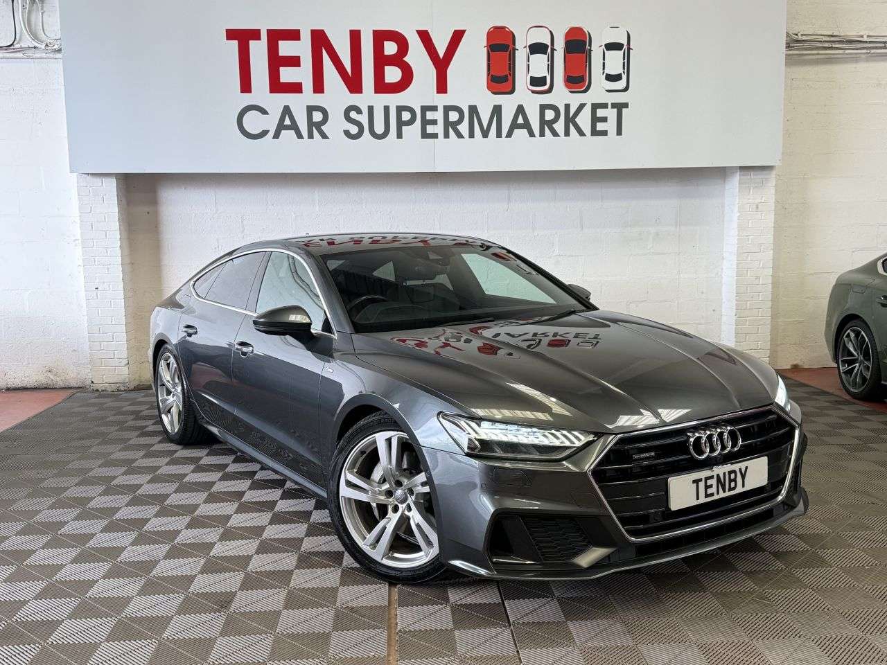 A 2019 AUDI A7 3.0 TDI V6 45 S line Sportback 5dr Diesel Tiptronic quattro Euro 6 (s/s) (2 A 2019 AUDI A7 3.0 TDI V6 45 S line Sportback 5dr Diesel Tiptronic quattro Euro 6 (s/s) (2