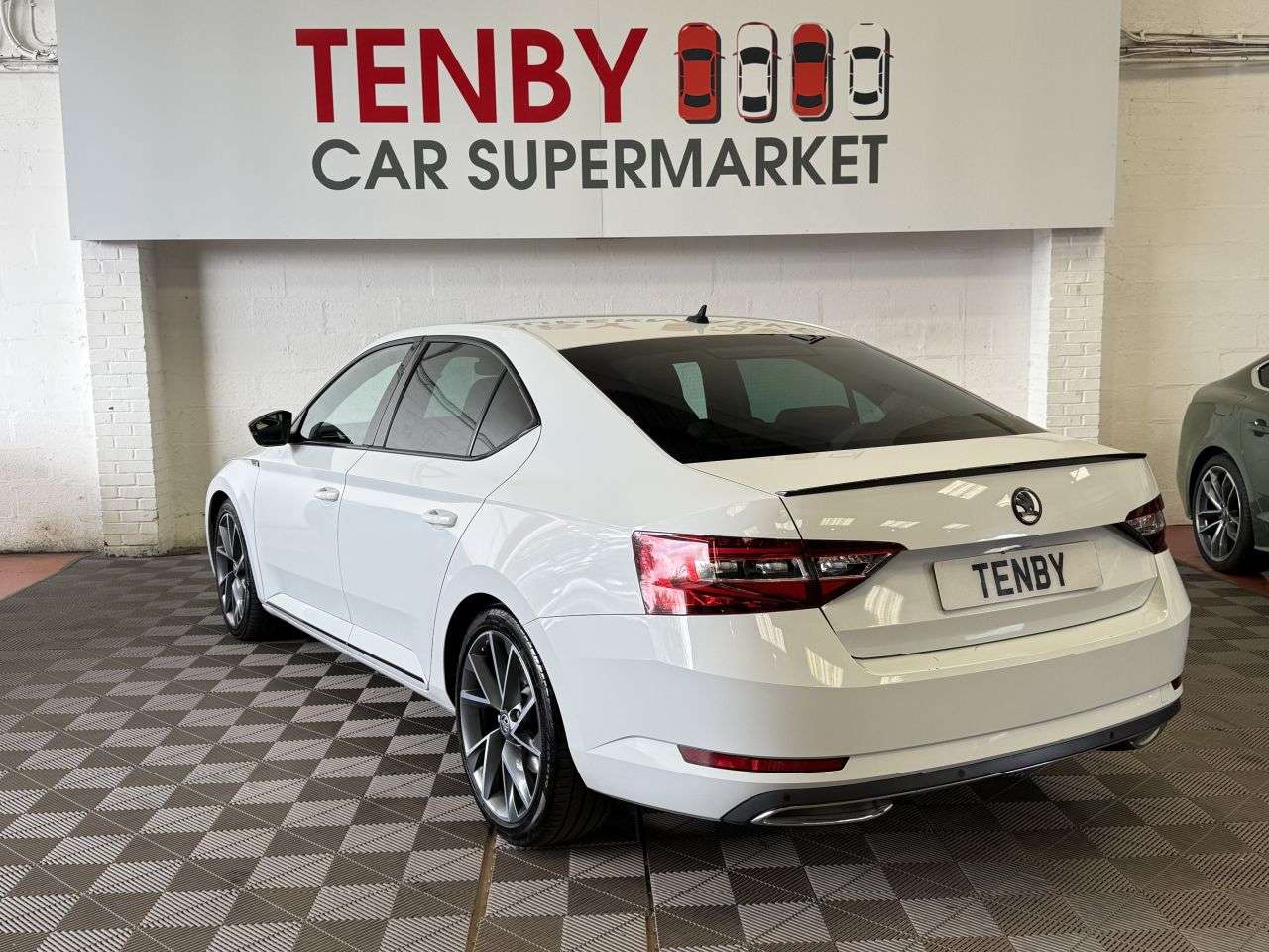 2018 SKODA SUPERB 2018 SKODA SUPERB