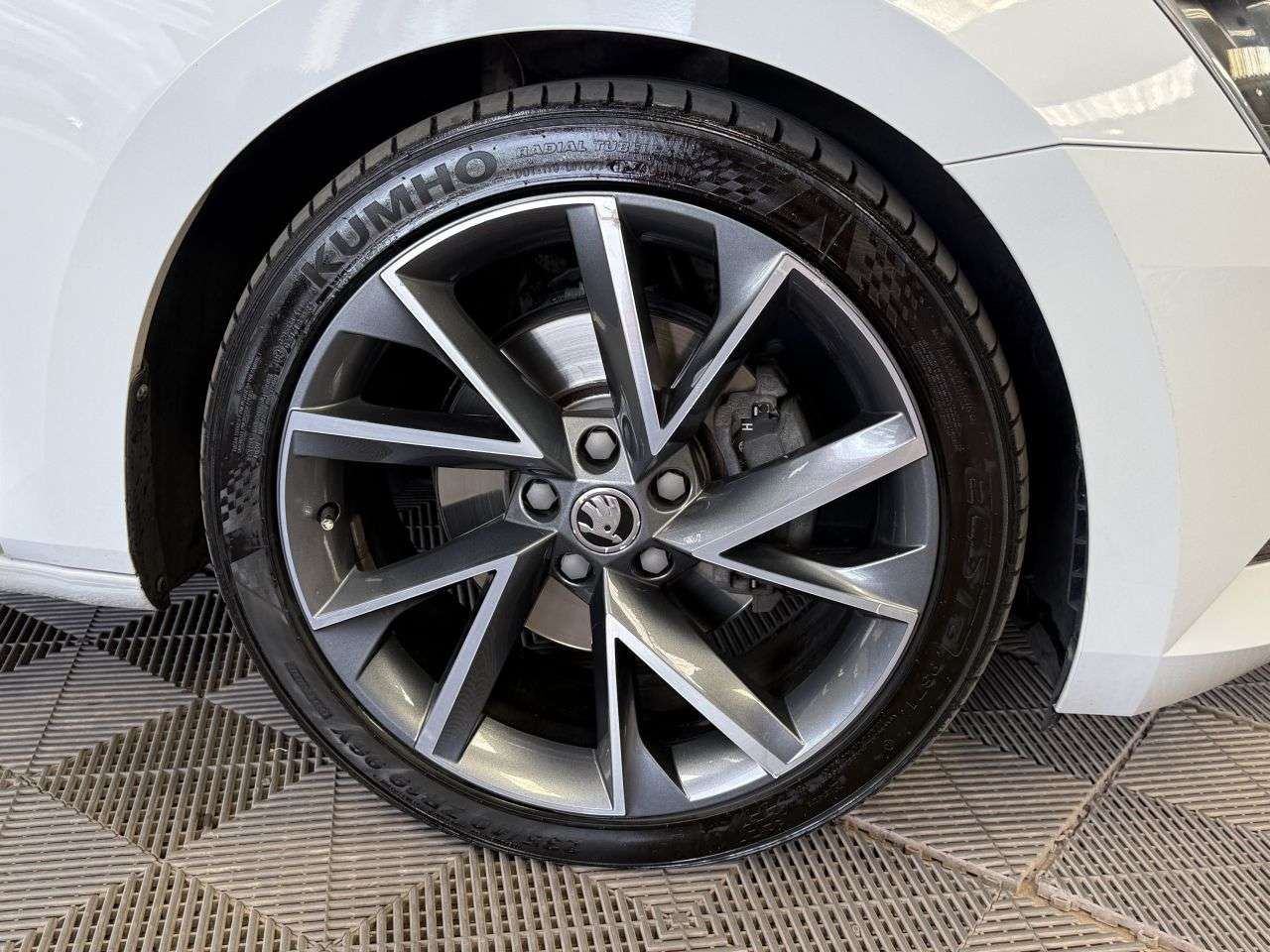 2018 SKODA SUPERB 2018 SKODA SUPERB