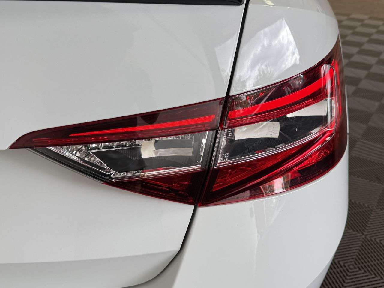 2018 SKODA SUPERB 2018 SKODA SUPERB