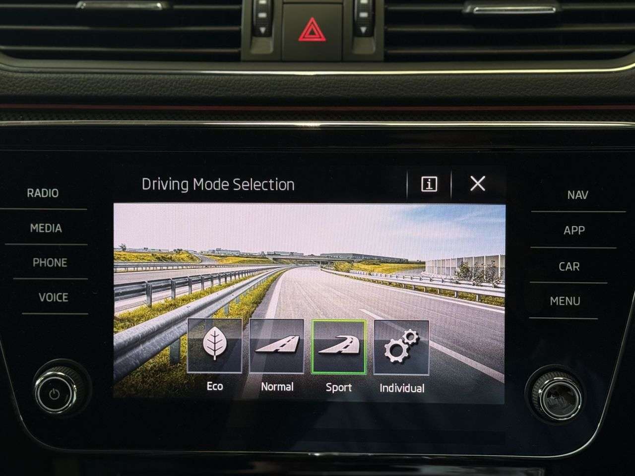 2018 SKODA SUPERB 2018 SKODA SUPERB