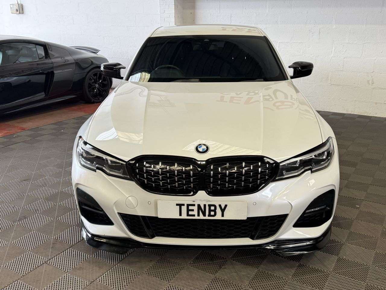 A 2019 BMW 3 SERIES 2.0 330e 12kWh M Sport Saloon 4dr Petrol Plug-in Hybrid Auto Euro 6 (s/s) ( A 2019 BMW 3 SERIES 2.0 330e 12kWh M Sport Saloon 4dr Petrol Plug-in Hybrid Auto Euro 6 (s/s) (