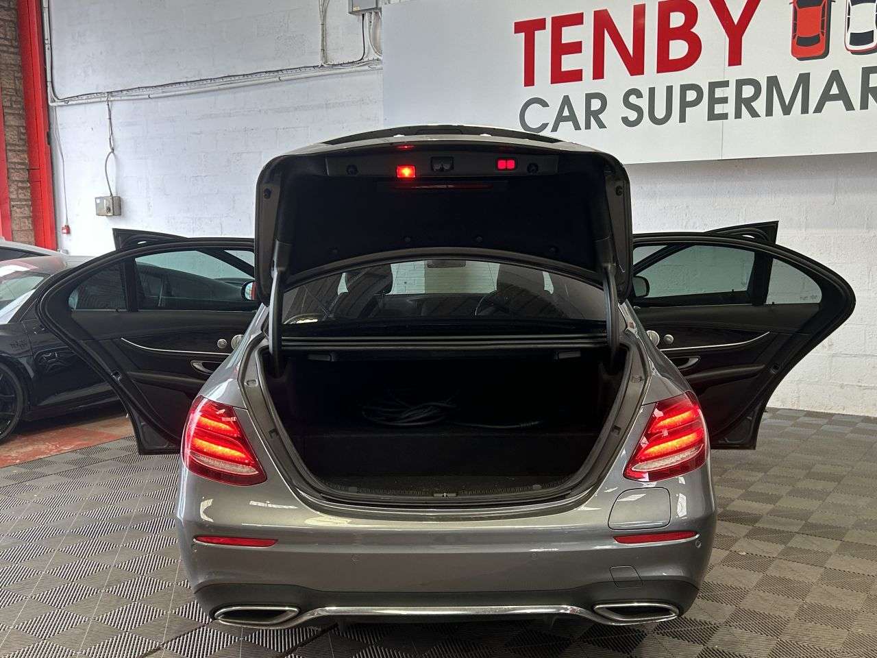 2019 MERCEDES-BENZ E CLASS 2019 MERCEDES-BENZ E CLASS