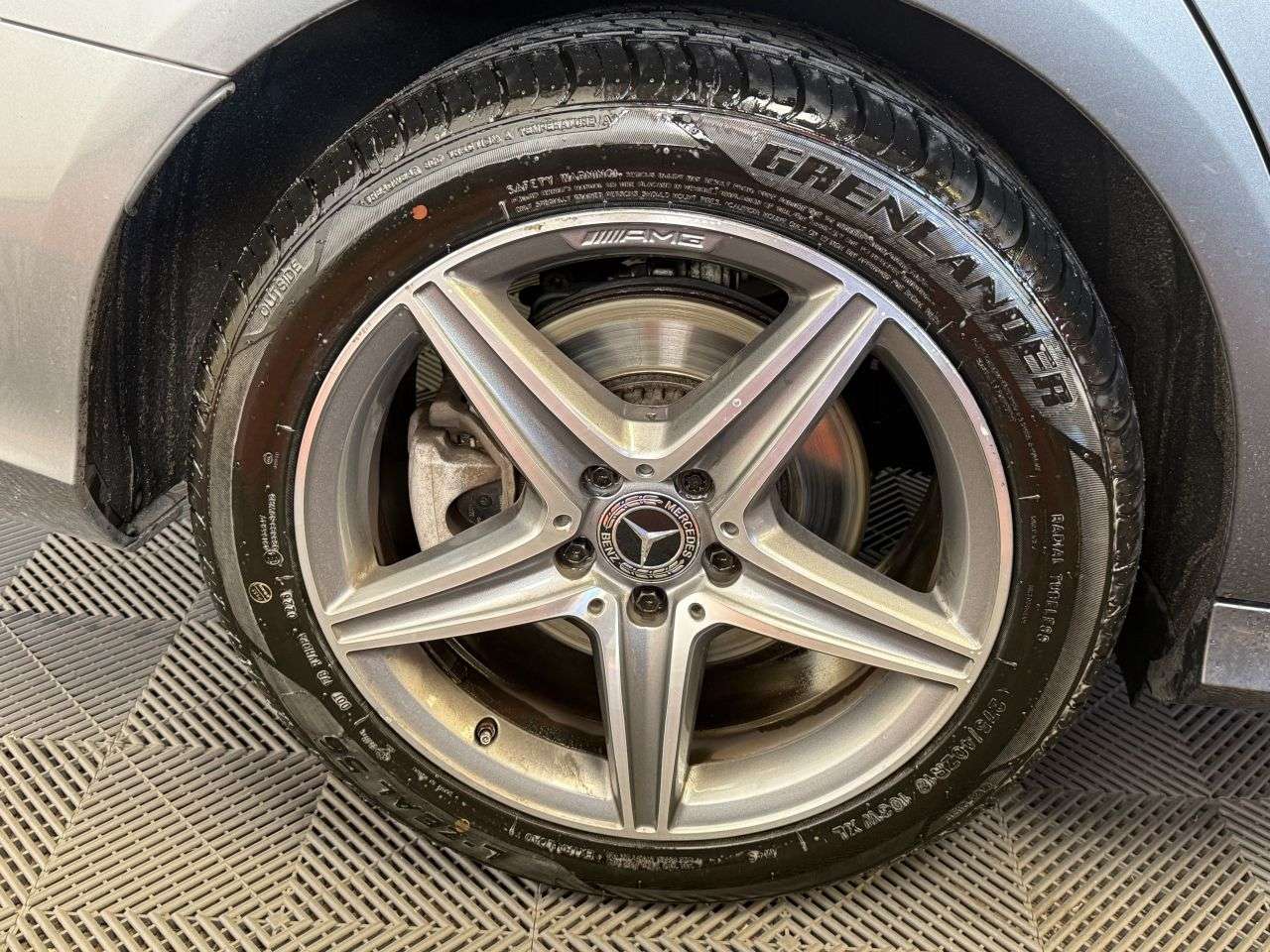 2019 MERCEDES-BENZ E CLASS 2019 MERCEDES-BENZ E CLASS