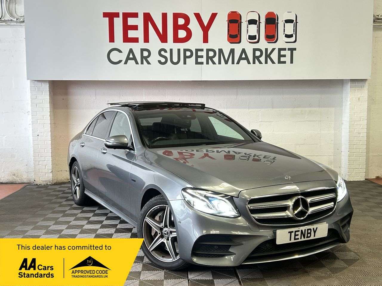 A 2019 MERCEDES-BENZ E CLASS 2.0 E300de 13.5kWh AMG Line (Premium Plus) Saloon 4dr Diesel Plug-in Hybrid A 2019 MERCEDES-BENZ E CLASS 2.0 E300de 13.5kWh AMG Line (Premium Plus) Saloon 4dr Diesel Plug-in Hybrid