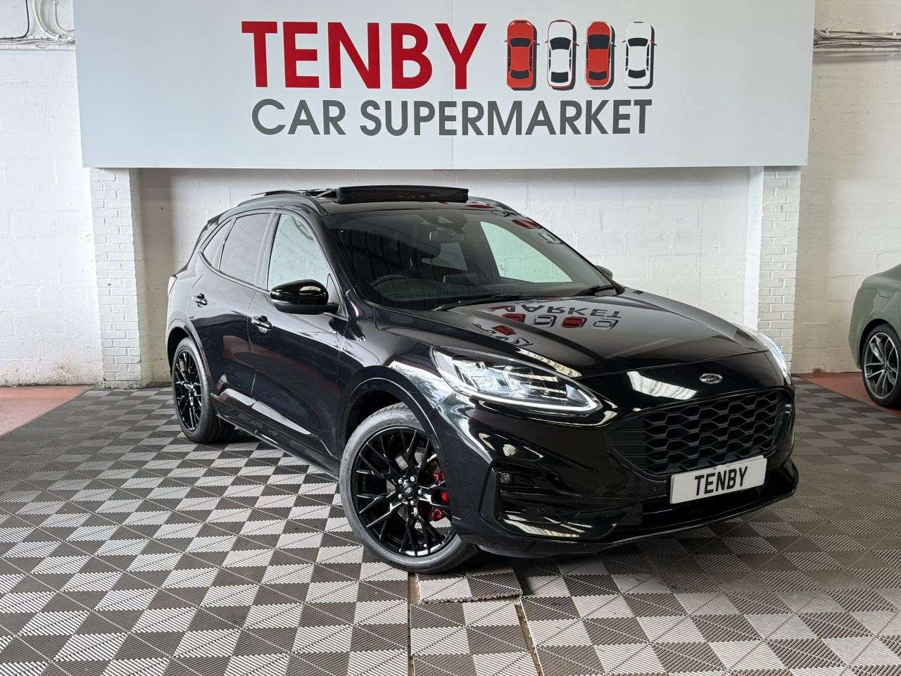 A 2023 FORD KUGA 2.5h Duratec ST-Line X Edition SUV 5dr Petrol Hybrid CVT Euro 6 (s/s) (190 A 2023 FORD KUGA 2.5h Duratec ST-Line X Edition SUV 5dr Petrol Hybrid CVT Euro 6 (s/s) (190