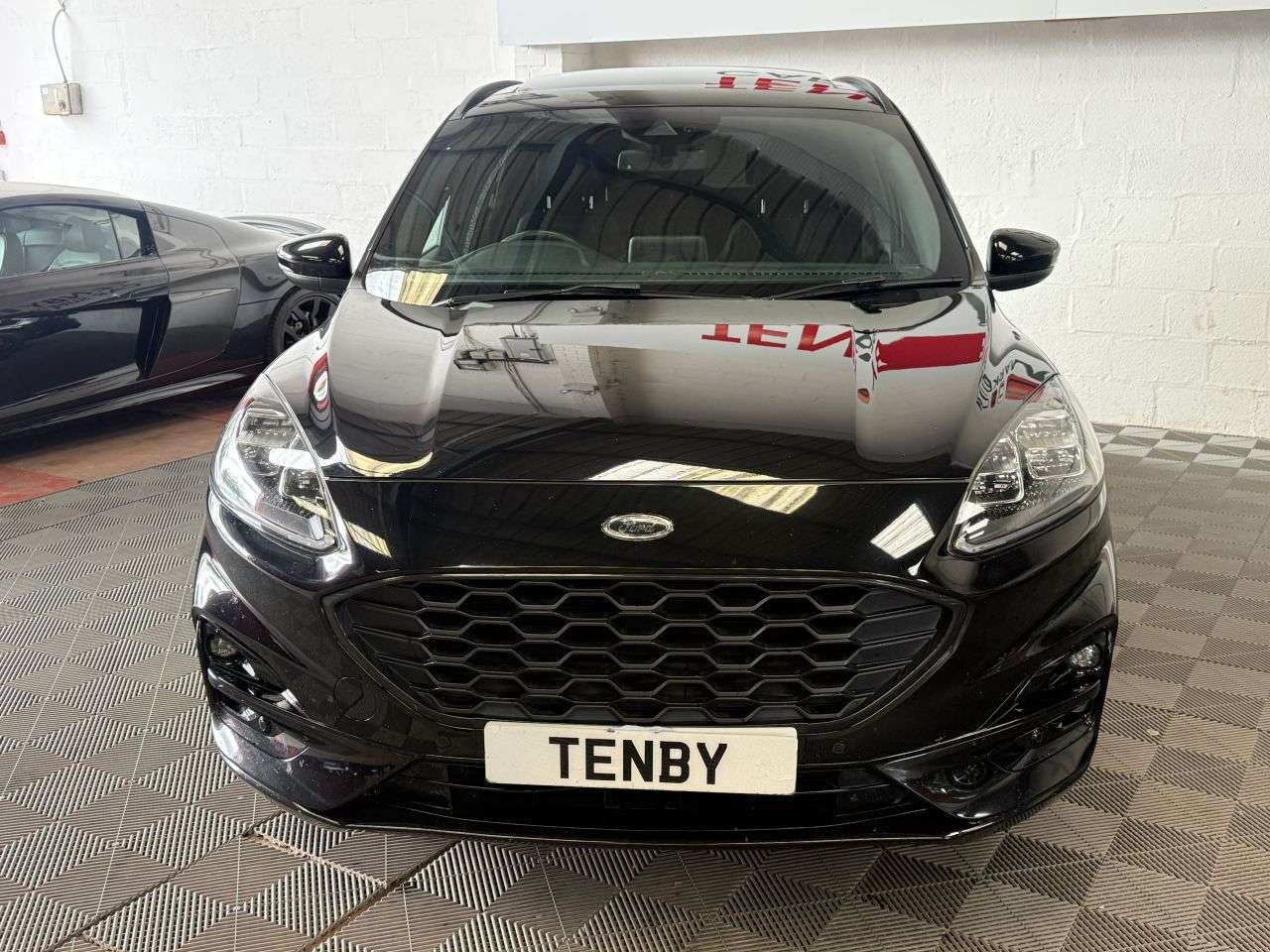 A 2023 FORD KUGA 2.5h Duratec ST-Line X Edition SUV 5dr Petrol Hybrid CVT Euro 6 (s/s) (190 A 2023 FORD KUGA 2.5h Duratec ST-Line X Edition SUV 5dr Petrol Hybrid CVT Euro 6 (s/s) (190