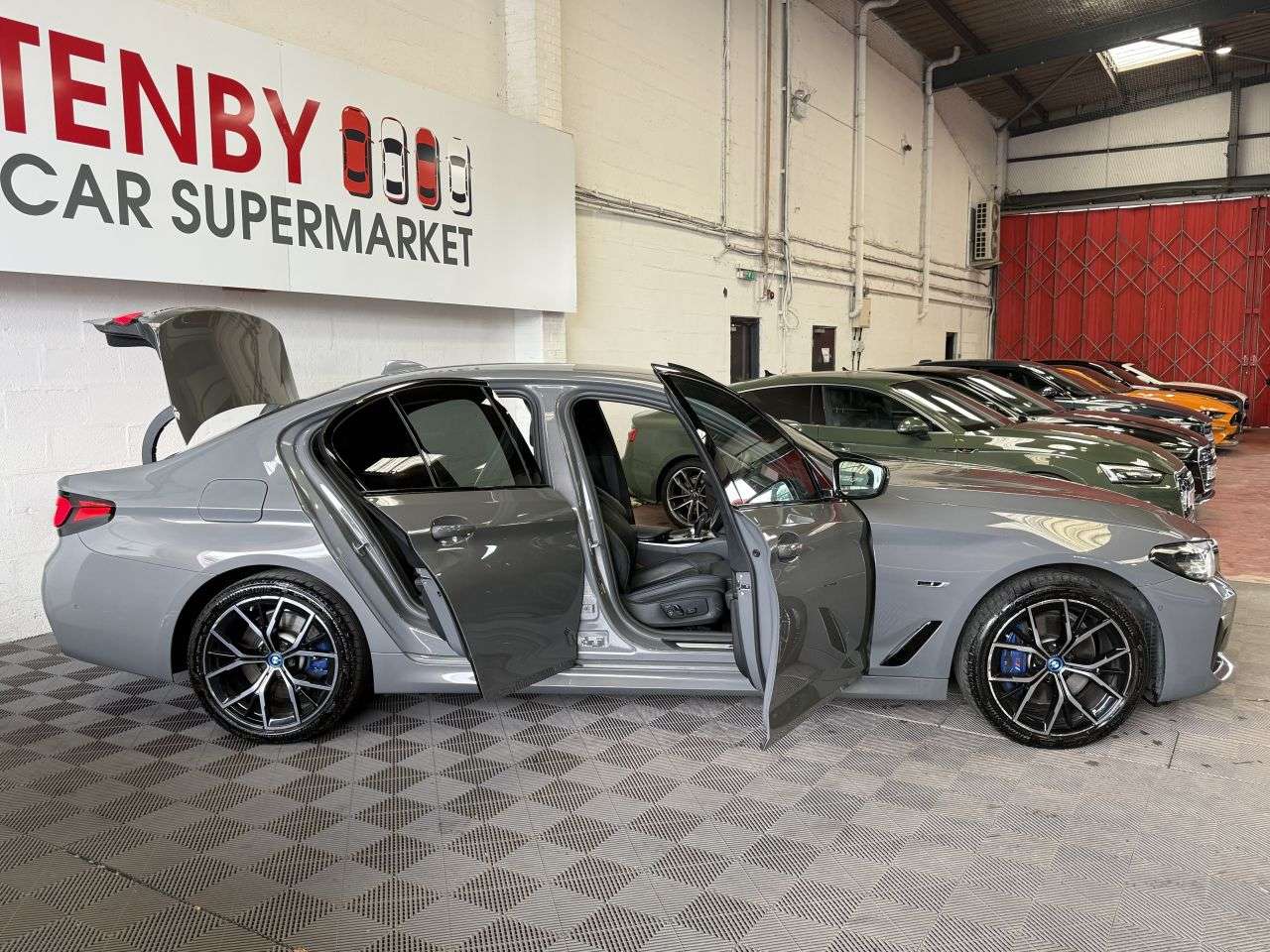 2021 BMW 5 SERIES 2021 BMW 5 SERIES