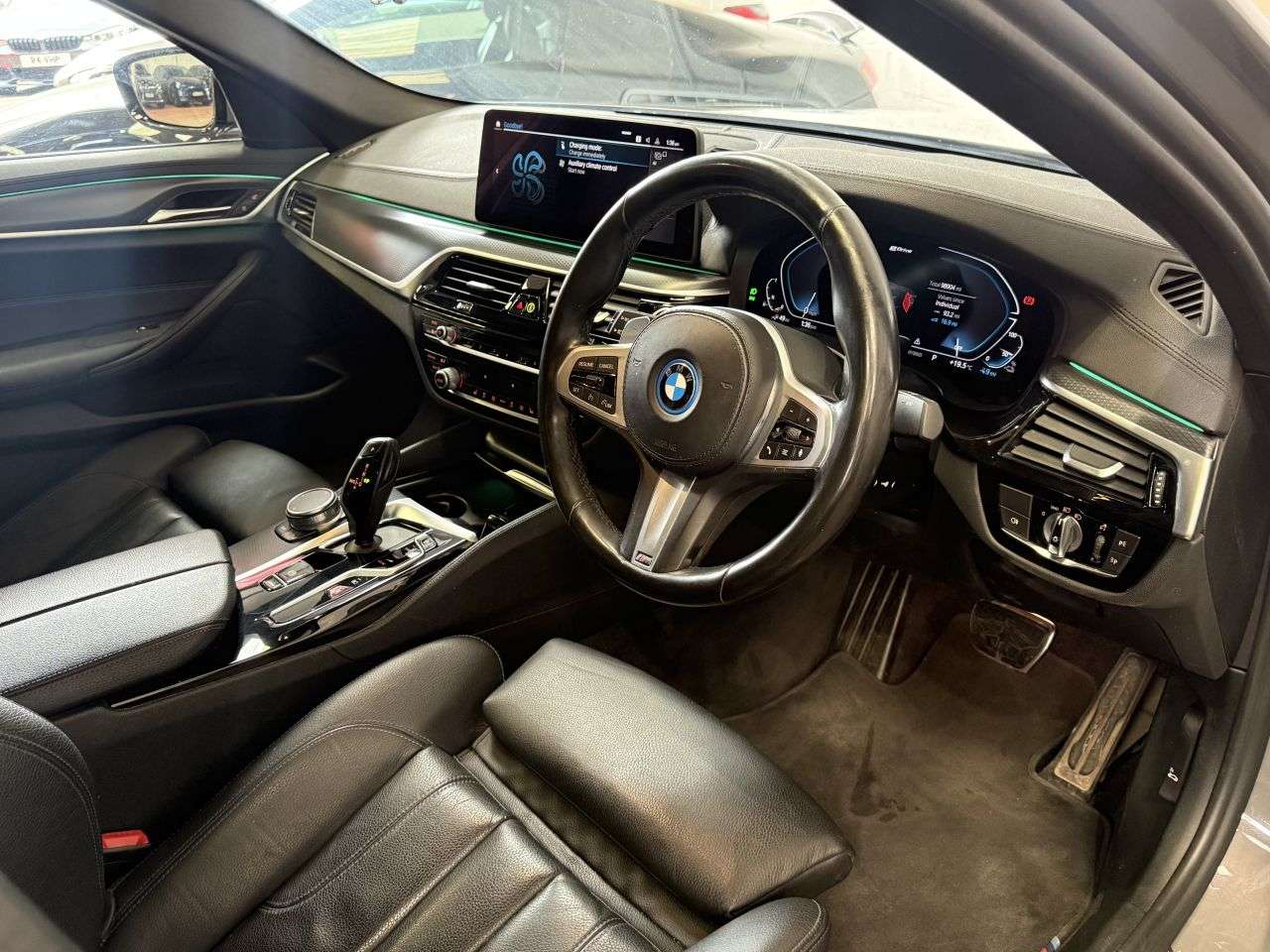 2021 BMW 5 SERIES 2021 BMW 5 SERIES