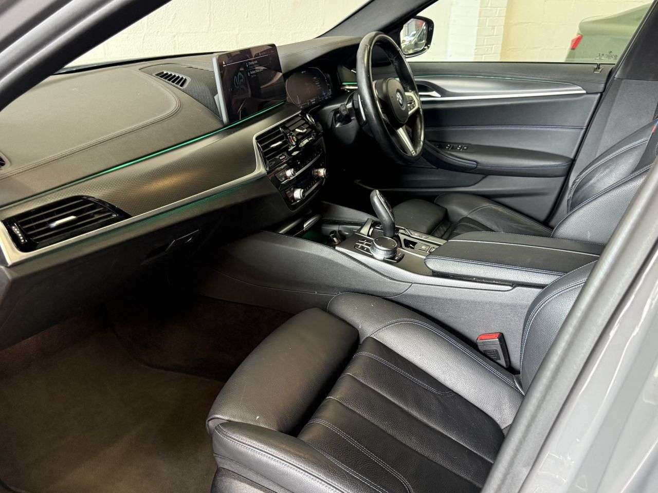 2021 BMW 5 SERIES 2021 BMW 5 SERIES