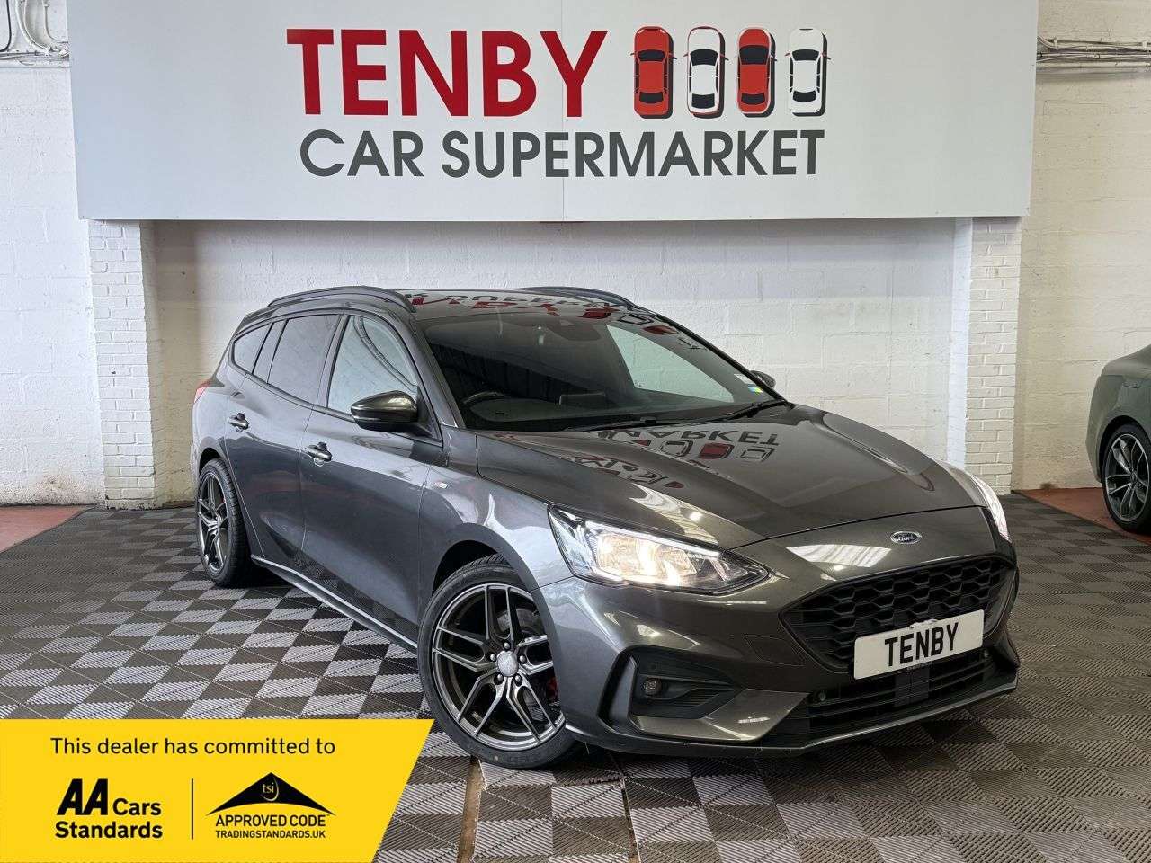 A 2019 FORD FOCUS 2.0 EcoBlue ST-Line X Estate 5dr Diesel Auto Euro 6 (s/s) (150 ps) 18"ALLOY A 2019 FORD FOCUS 2.0 EcoBlue ST-Line X Estate 5dr Diesel Auto Euro 6 (s/s) (150 ps) 18"ALLOY