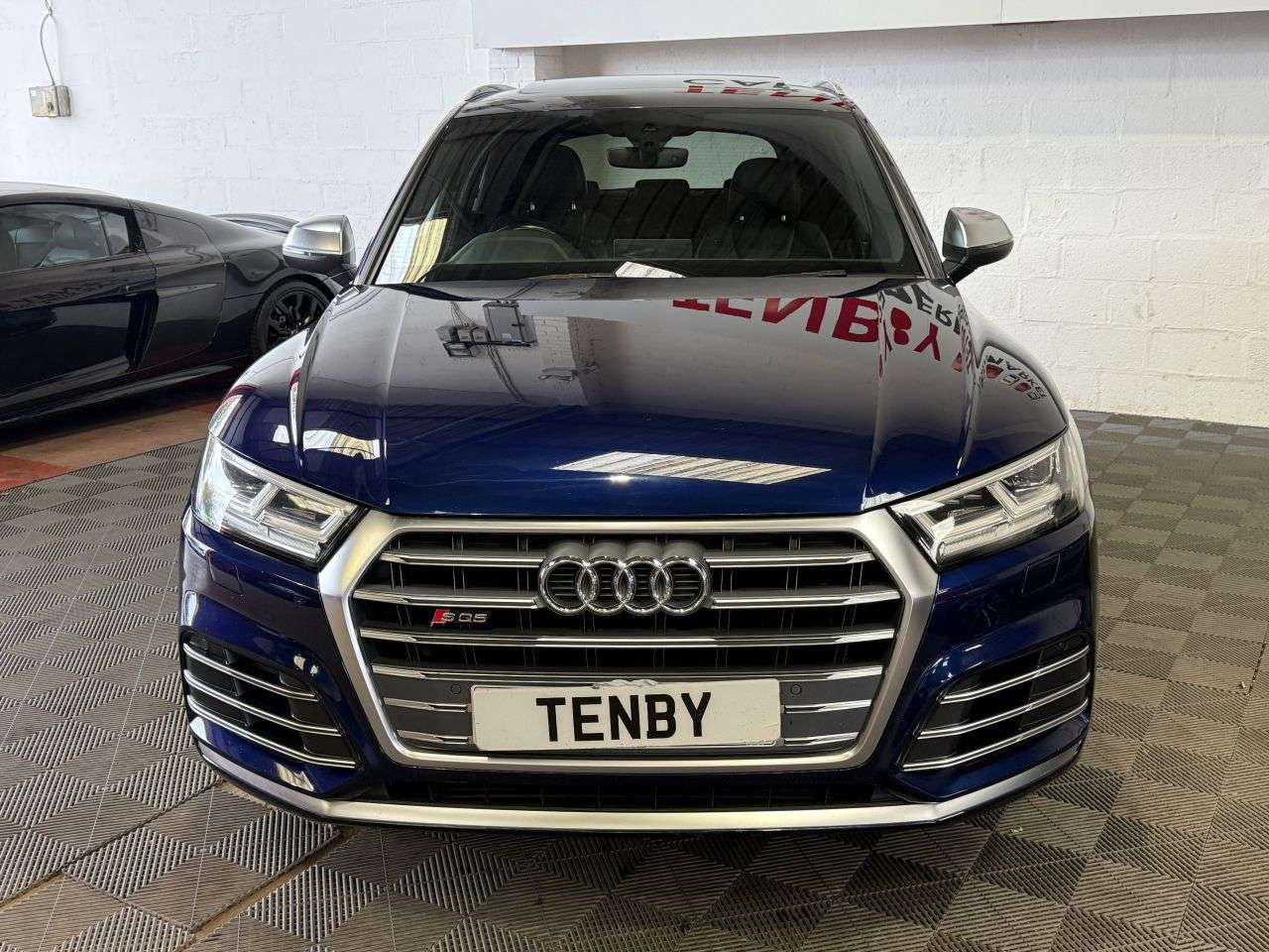 A 2017 AUDI Q5 SQ5 TFSI QUATTRO A 2017 AUDI Q5 SQ5 TFSI QUATTRO
