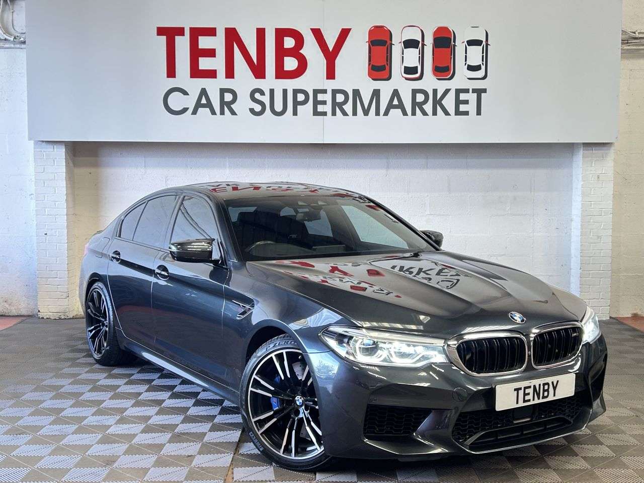 A 2019 BMW M5 4.4 V8 GPF Saloon 4dr Petrol Steptronic xDrive Euro 6 (s/s) (600 ps) DRIVE A 2019 BMW M5 4.4 V8 GPF Saloon 4dr Petrol Steptronic xDrive Euro 6 (s/s) (600 ps) DRIVE